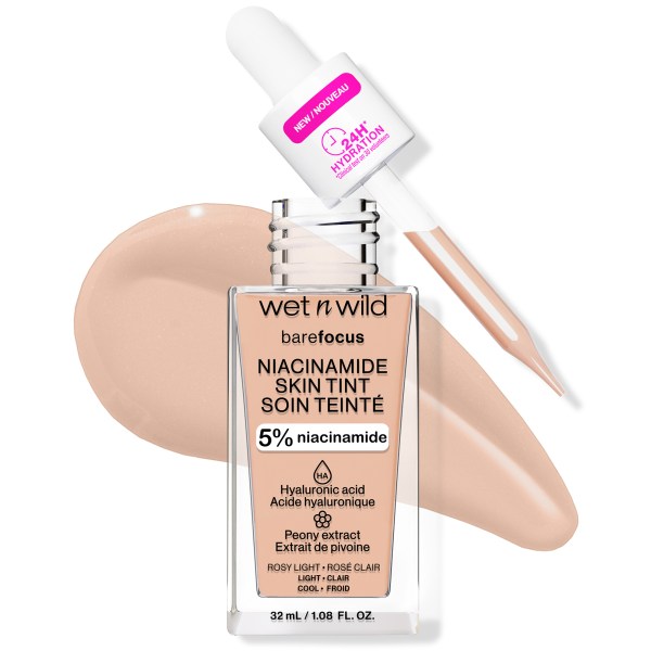 DESCRIPTION This luxurious, sheer-to-medium, buildable Skin Tint with 5% Niacinamide, Hyaluronic Acid, and Peony Extract delivers smoothing, natural perfection. Blurs imperfections, finishes with a soft satin glow, and perfects while concealing redness and blemishes so naturally, it will look almost undetectable. A clean, skin-loving serum foundation.